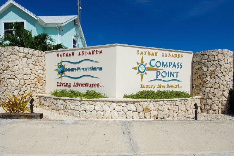 Compass Point Dive Resort Gun Bay Bagian luar foto