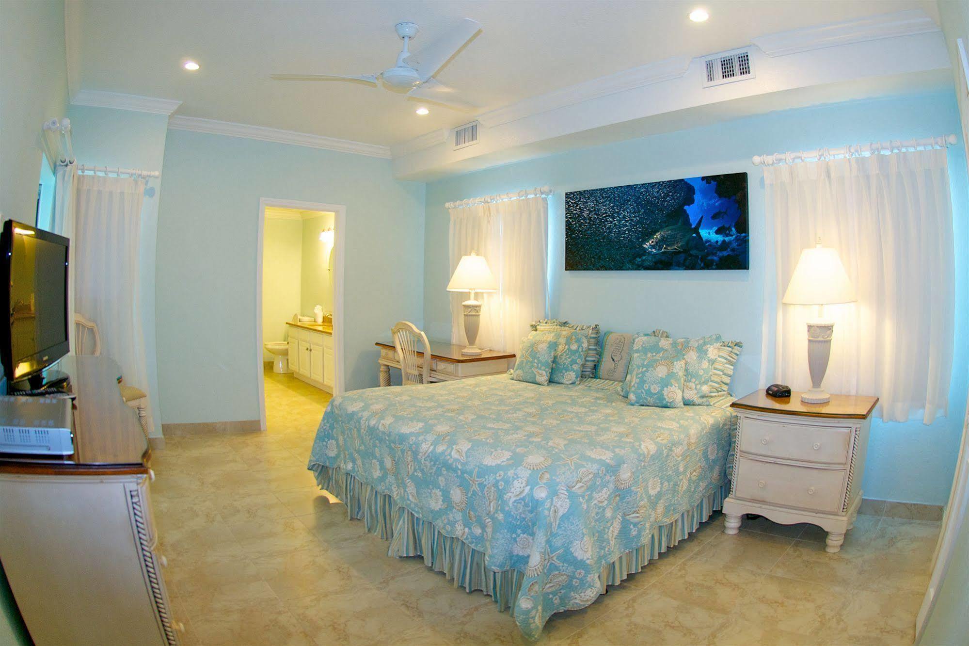 Compass Point Dive Resort Gun Bay Bagian luar foto