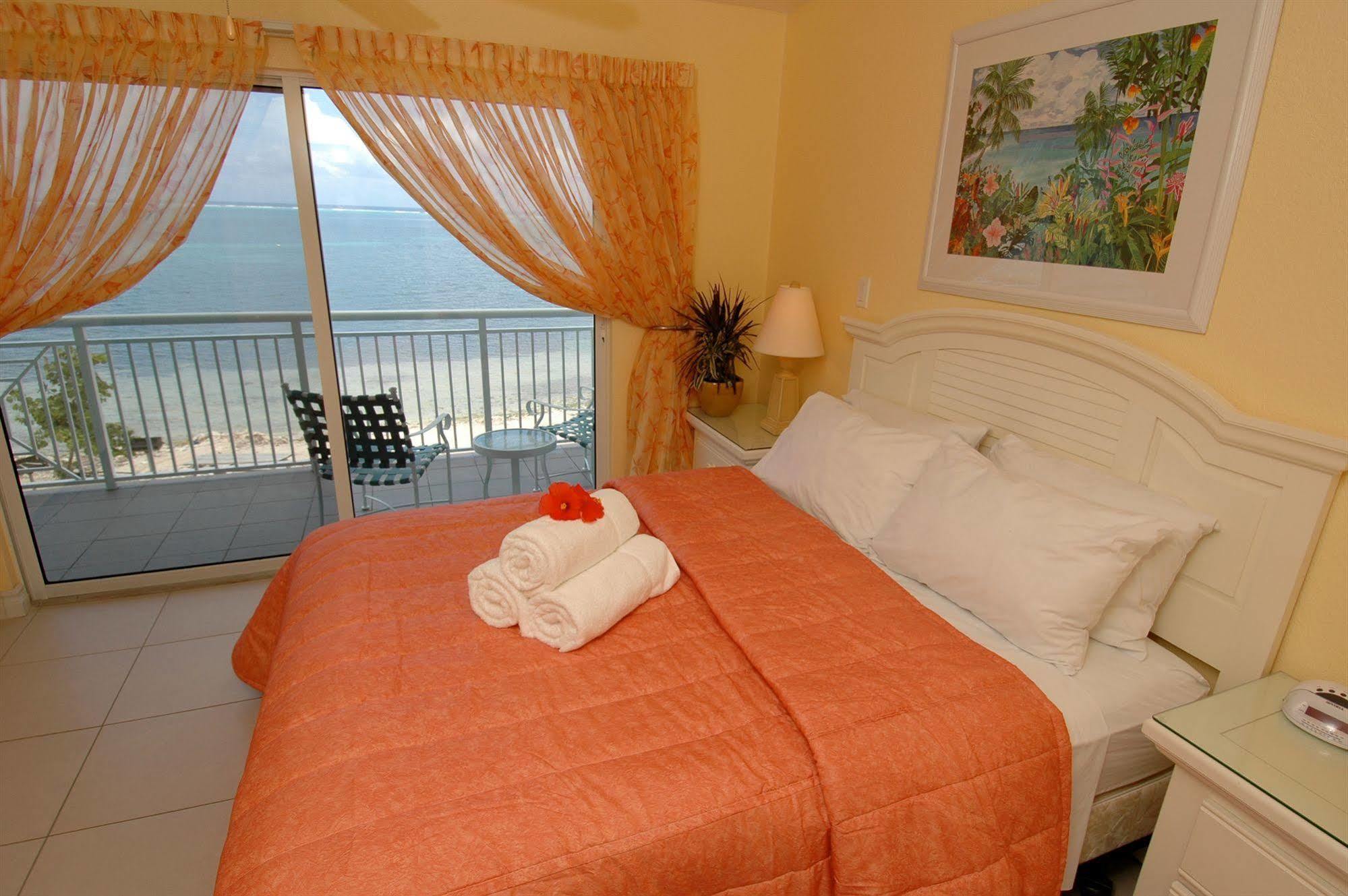 Compass Point Dive Resort Gun Bay Bagian luar foto